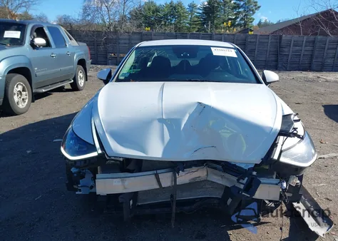 2021 Hyundai Sonata Sel z USA, uszkodzony, nr VIN 5NPEL4JA2MH100752